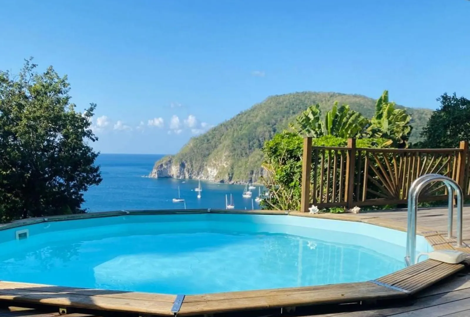 Villa Vue Sur Mer Tout Confort Avec Piscine, Proche Plages - Deshaies Centre 0*,  Guadeloupe